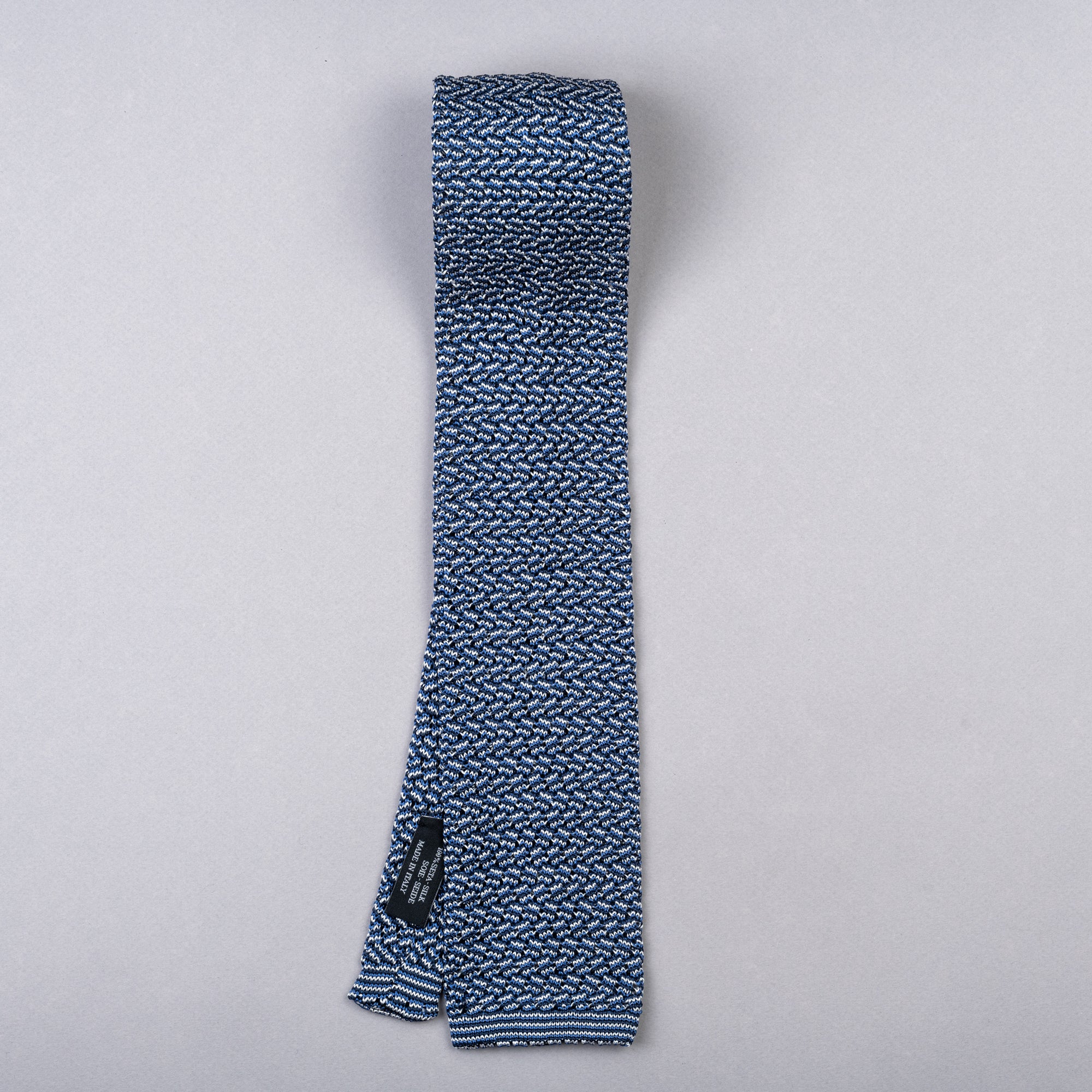 Carlo Fumeo Kintted Tie Navy, Blue Lazulite & White
