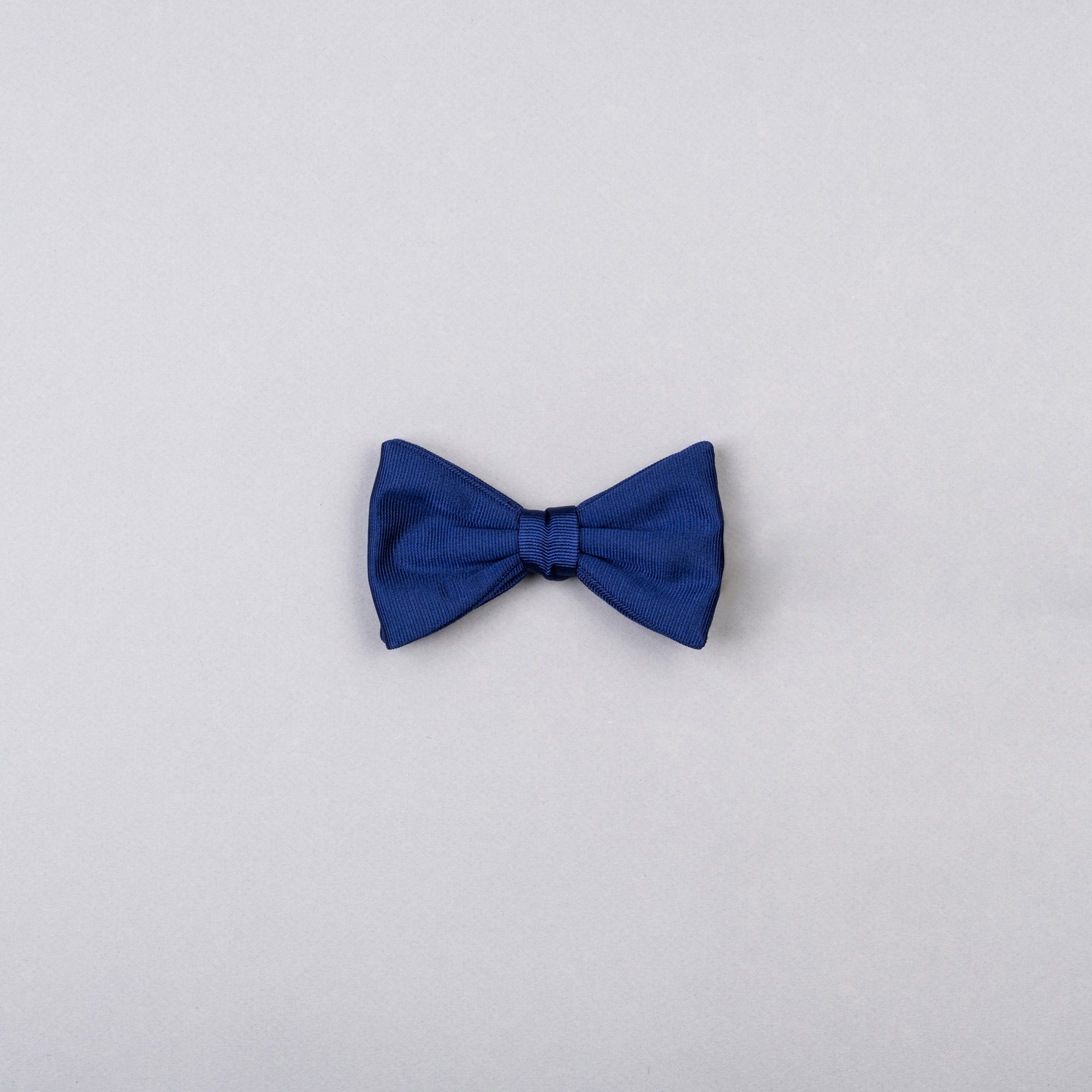 The Fine Gent Silk Bow Tie - Blue